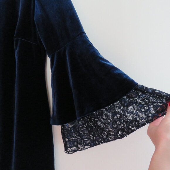 FRANK LYMAN Navy Blue Velvet Morticia Addams Bell Sleeve Dark Whimsigoth Dress - Picture 5 of 10